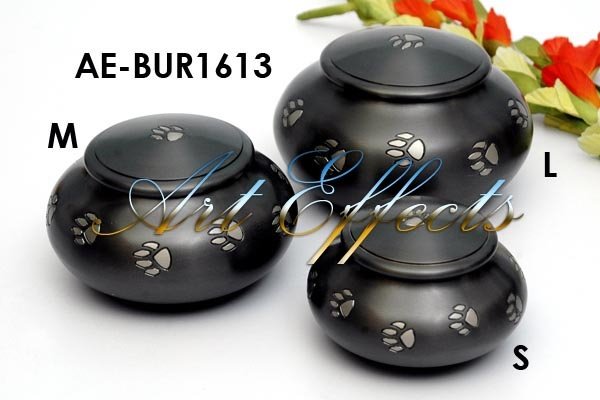 Manufacturers Exporters and Wholesale Suppliers of Slate Finish Paw Print Brass Pet Urns Mumbai, Maharashtra
